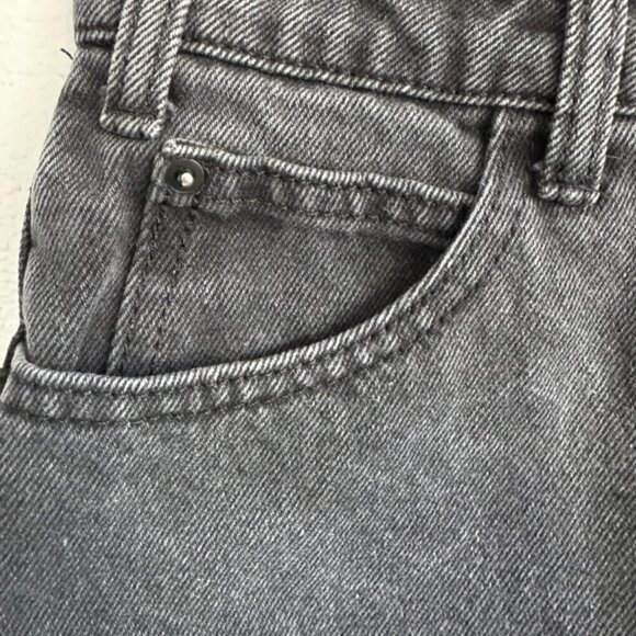 Dissh Faded Wash Black Denim Rolled Cuffed Sumer Shorts Size 8 - Picture 2 of 6